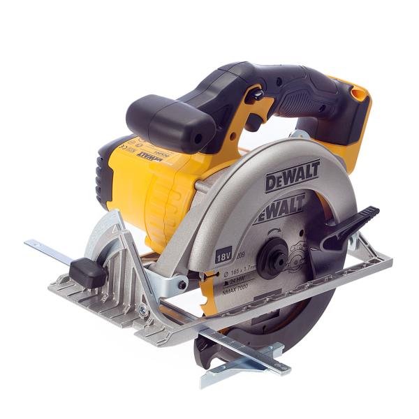 DCS391N 18V XR CIRCULAR SAW