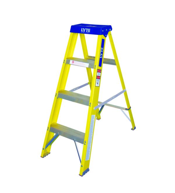 4 TRED FIBREGLASS STEPLADDER