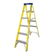 6 TRED FIBREGLASS STEPLADDER